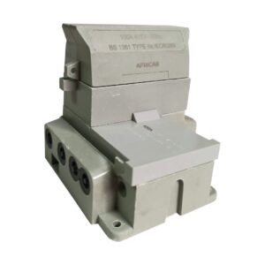 AFRICAB Cutout 100A TPN LVM006